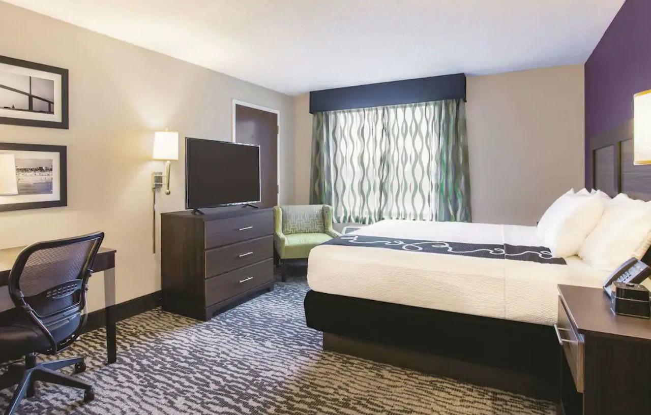 La Quinta By Wyndham Clearwater South Hotel Bagian luar foto