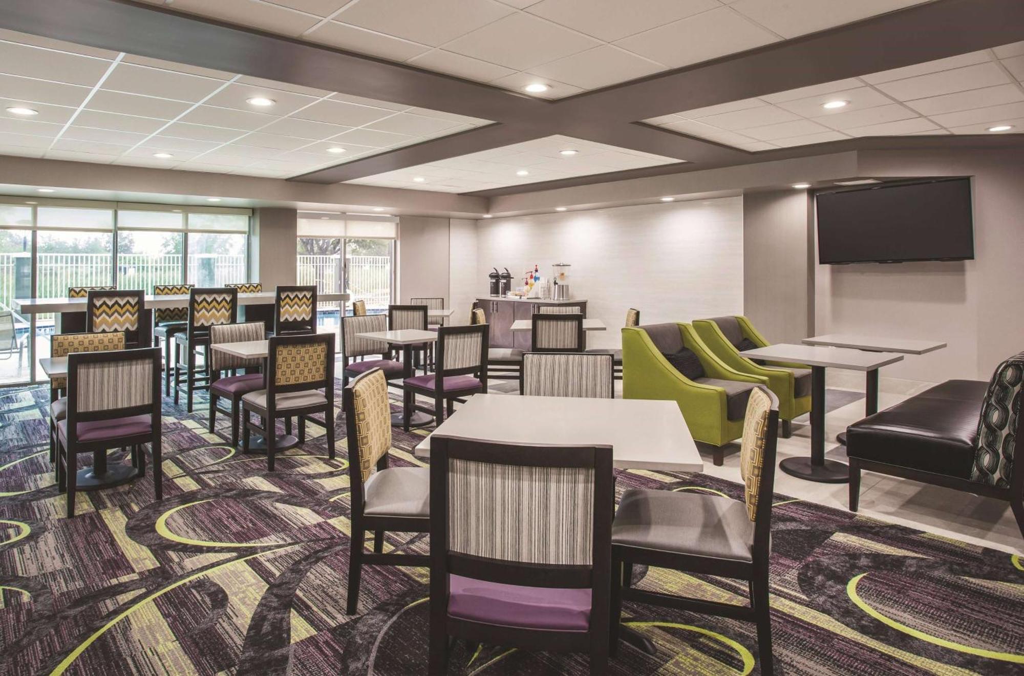 La Quinta By Wyndham Clearwater South Hotel Bagian luar foto