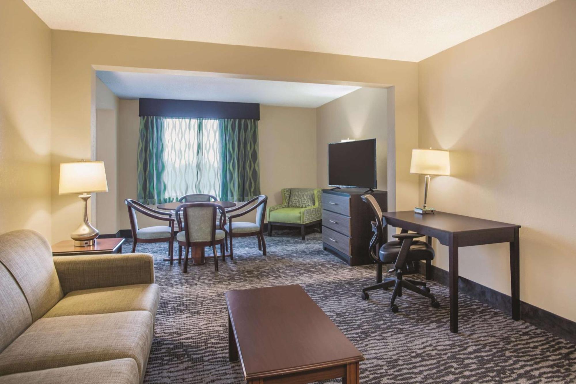 La Quinta By Wyndham Clearwater South Hotel Bagian luar foto