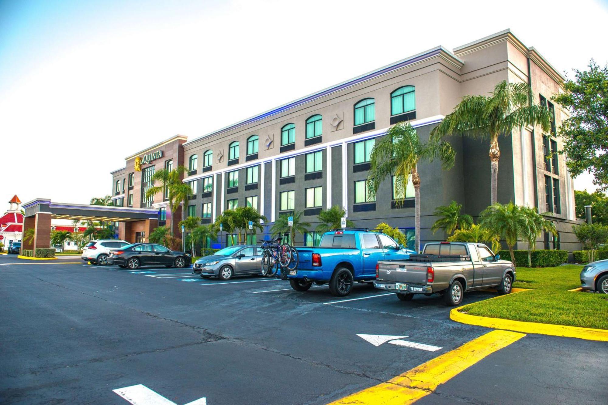 La Quinta By Wyndham Clearwater South Hotel Bagian luar foto