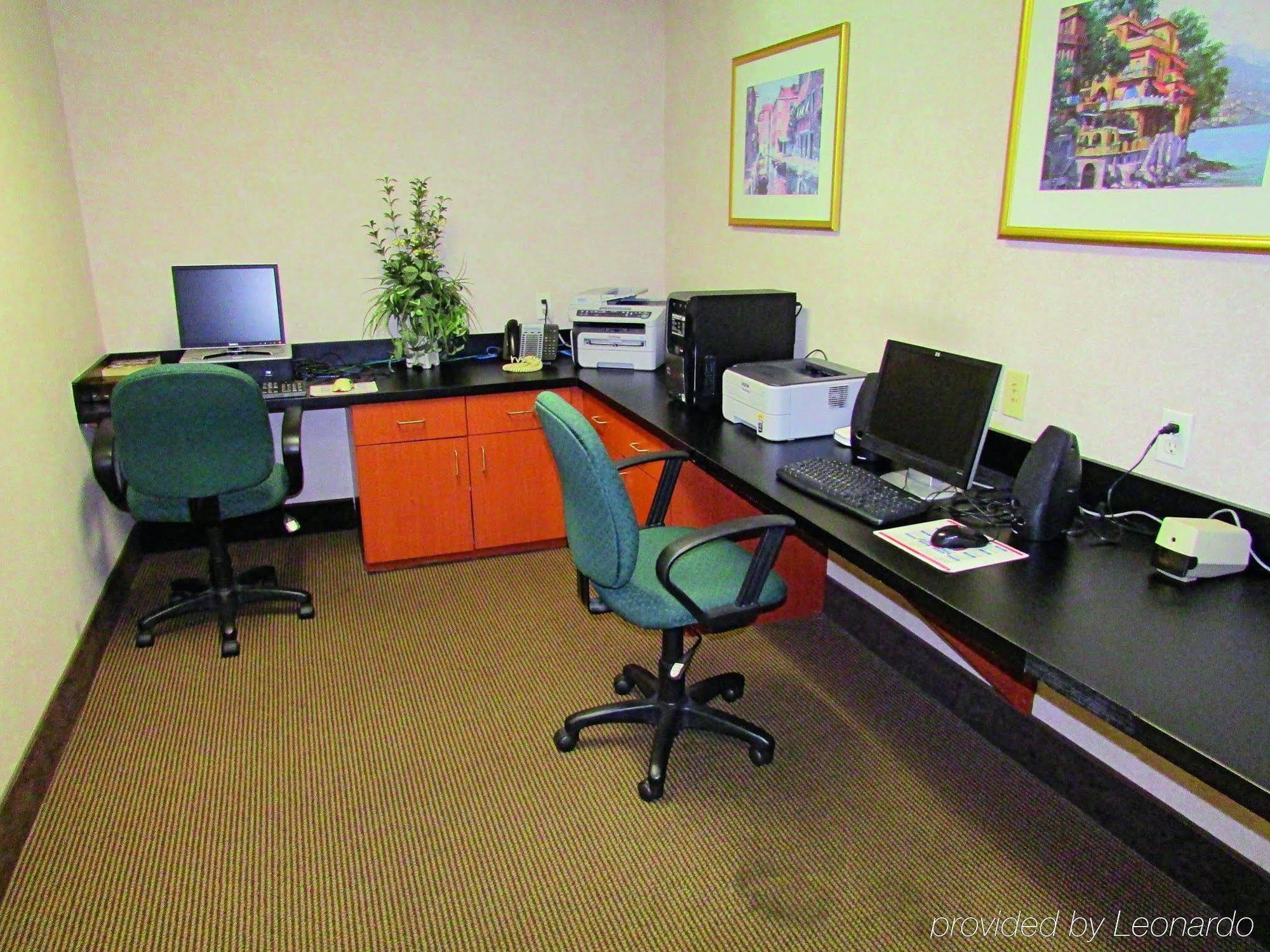 La Quinta By Wyndham Clearwater South Hotel Bagian luar foto